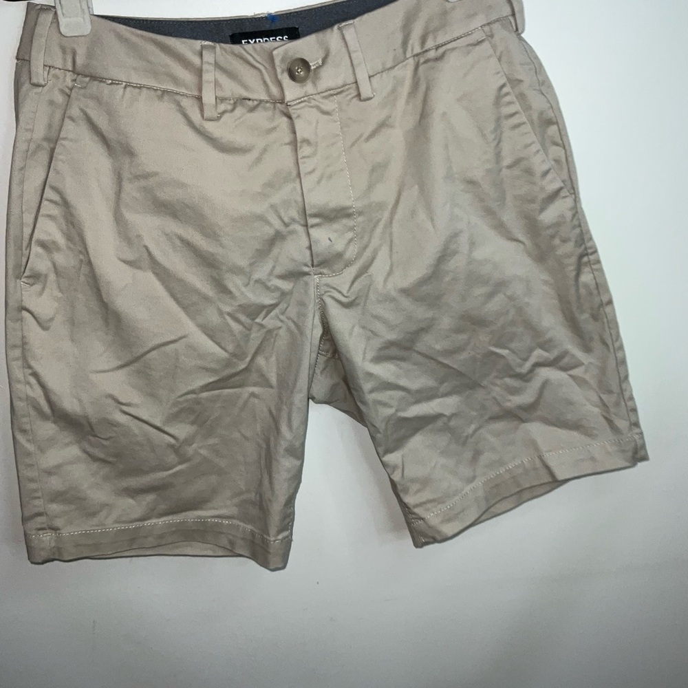 Express Men's Khaki Flat Front Shorts